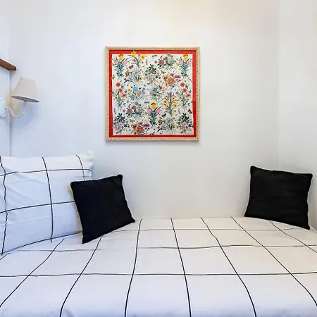 Apartment Luxury In Historical Building